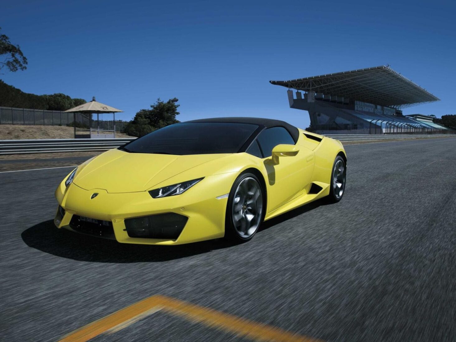 Lamborghini Huracán Spyder review