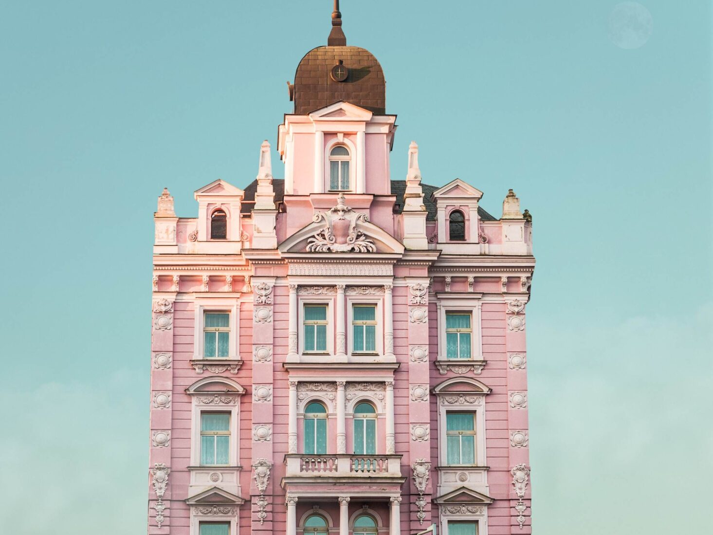 20 Real-Life Locations Worthy Of A Wes Anderson Film