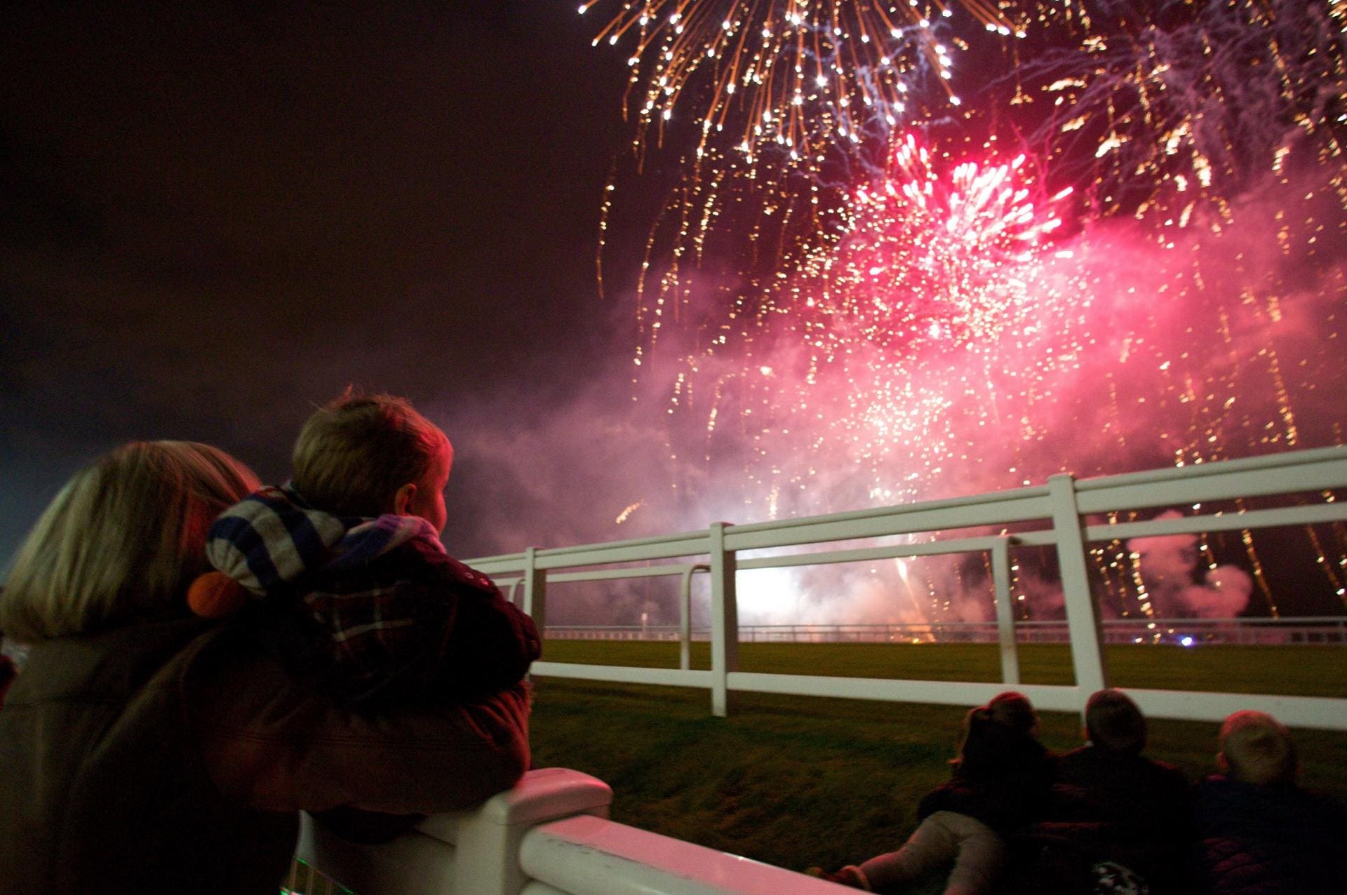 Where to watch fireworks on Bonfire Night 2019 – Luxury London