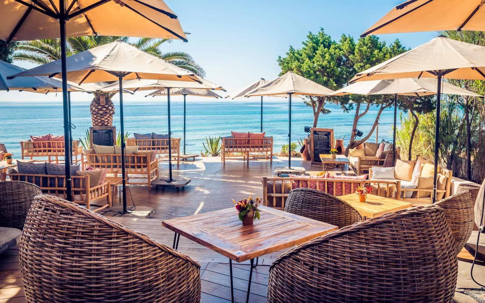 A guide to the best beach restaurants in Luxury London