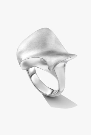 liv luttrell pearl ring