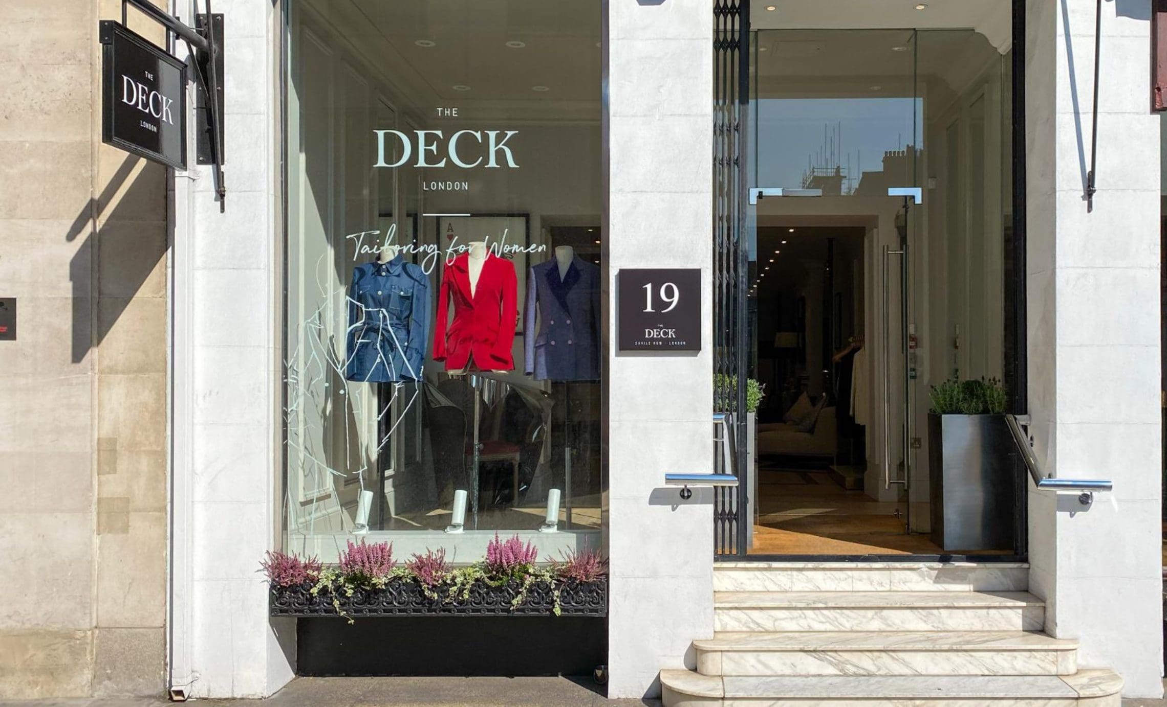 The Deck London makes history by becoming the first all female