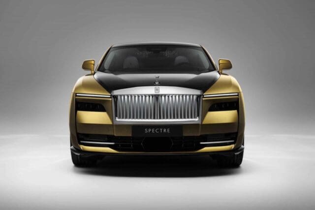 best new cars of 2023 - Rolls Royce Spectre 03