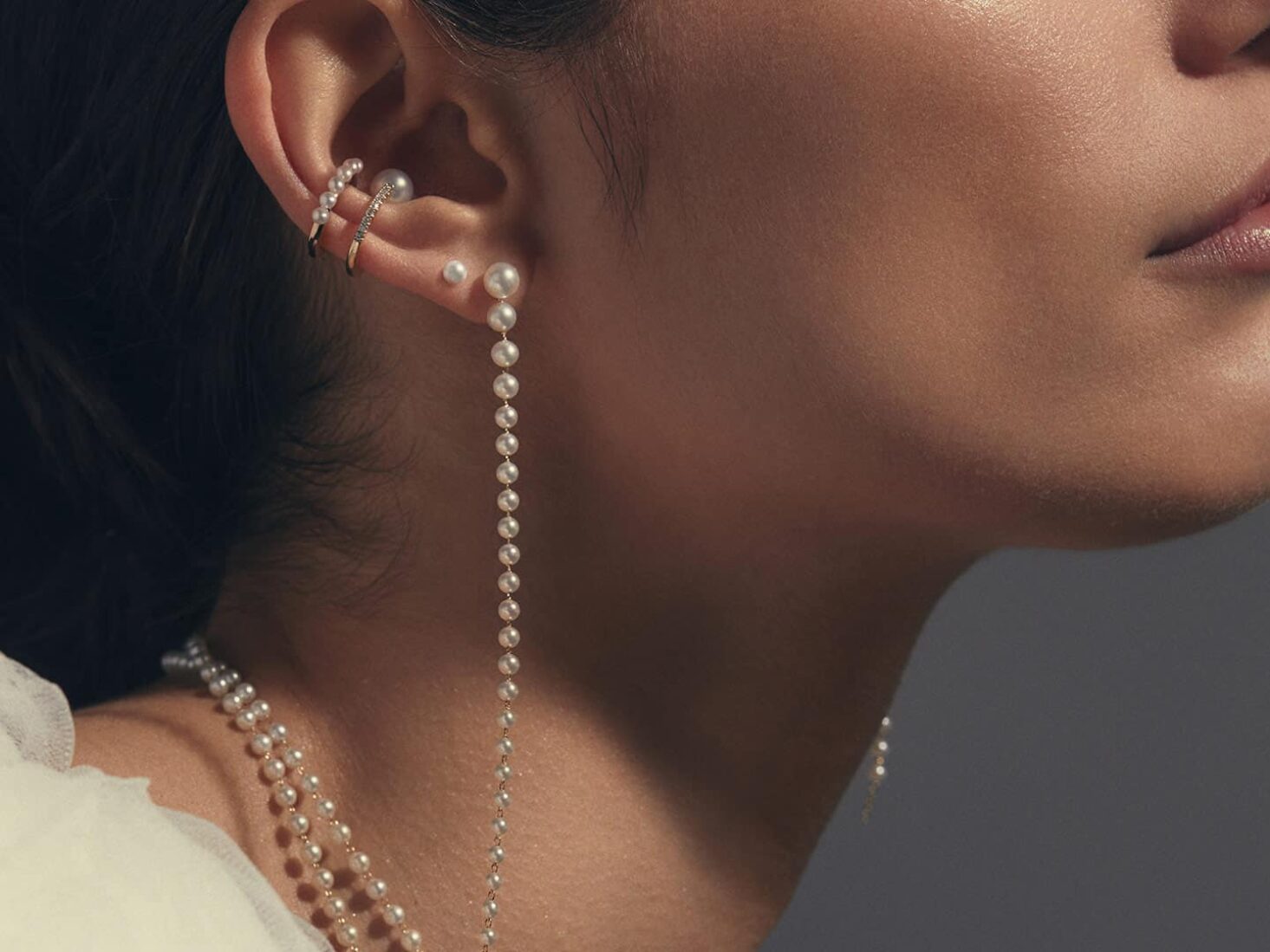 Queen Elizabeth's Pearl Earrings