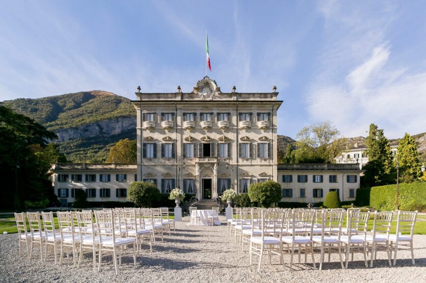 classic wedding theme Villa Sola Cabiati, Lake Como