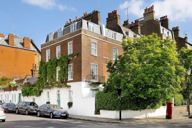st leonards terrace homes with gardens