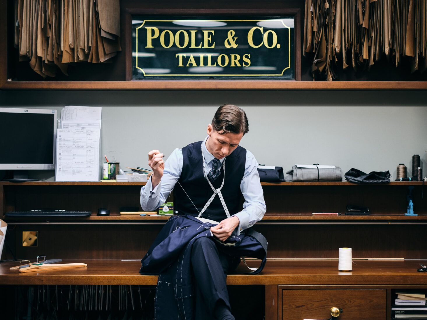 BESPOKE：THE MEN'S STYLE OF SAVILE ROW Bespoke: The Men's Style of Savile Row | James Sherwood, Guy