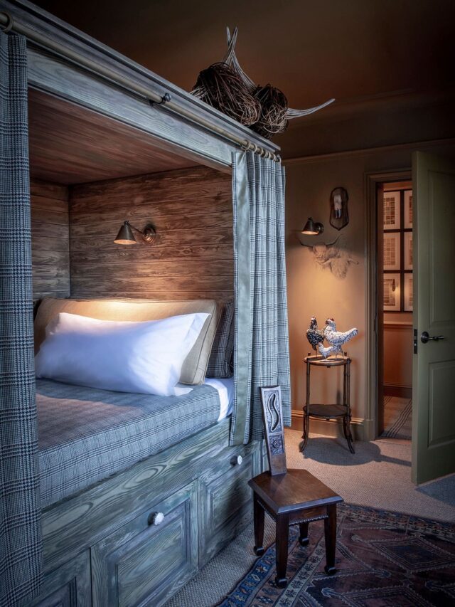the fife arms bedroom