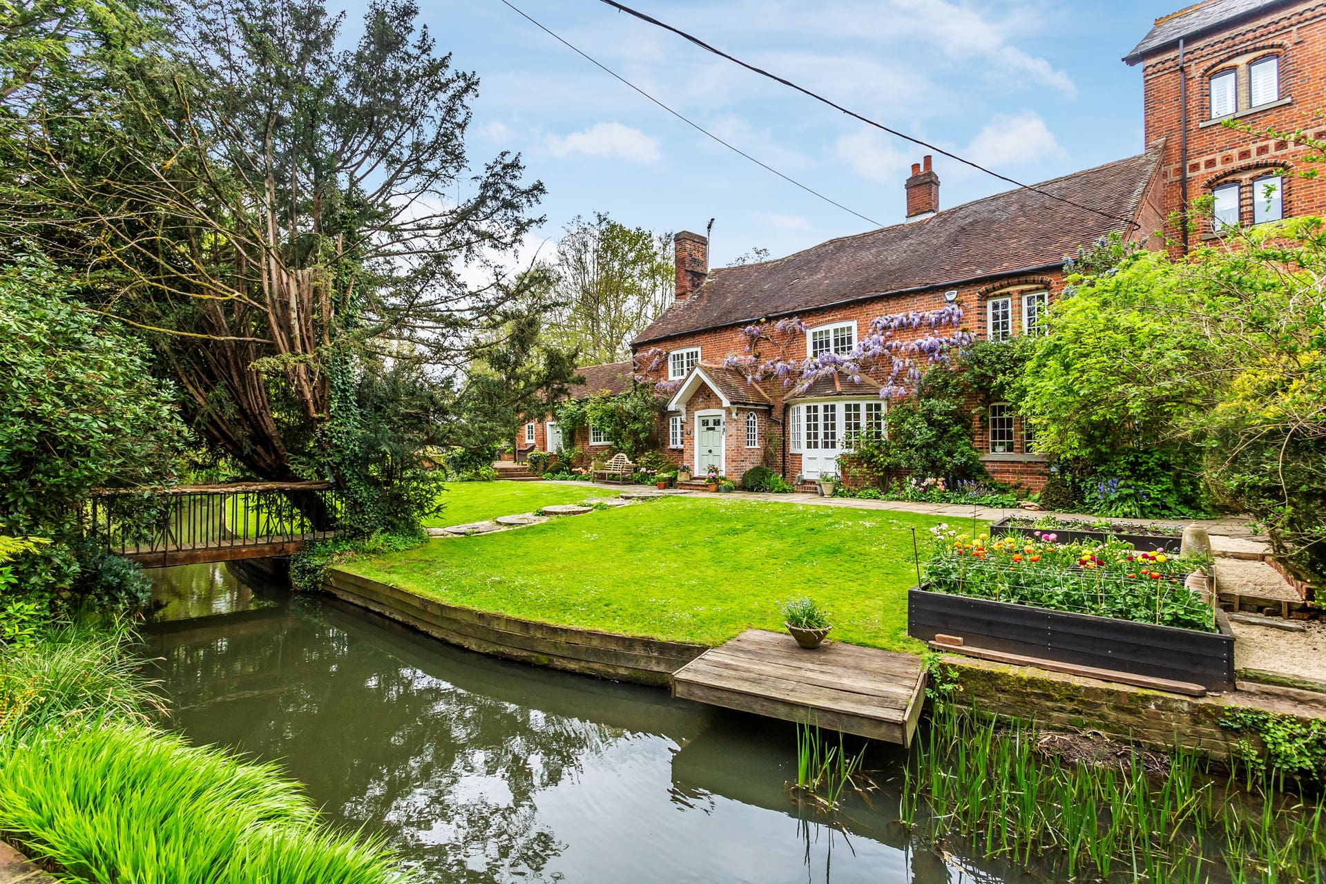 for-sale-stunning-country-homes-near-london