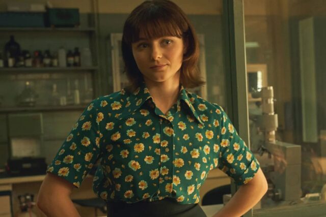 Thomasin McKenzie joy netflix
