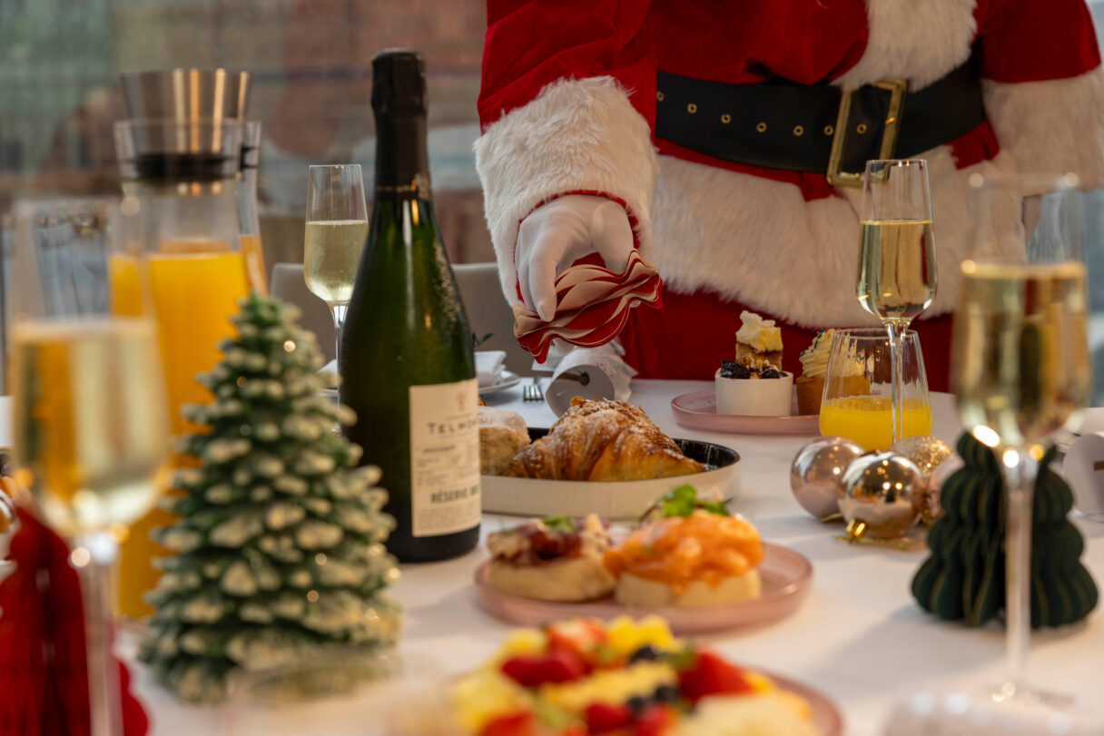 breakfast with santa