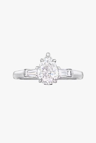 Harry Winston classic pear-shaped diamond engagement ring