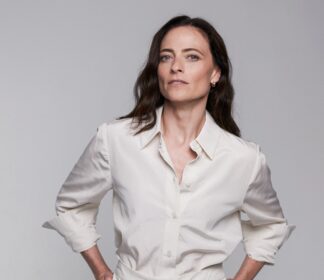 lara pulver