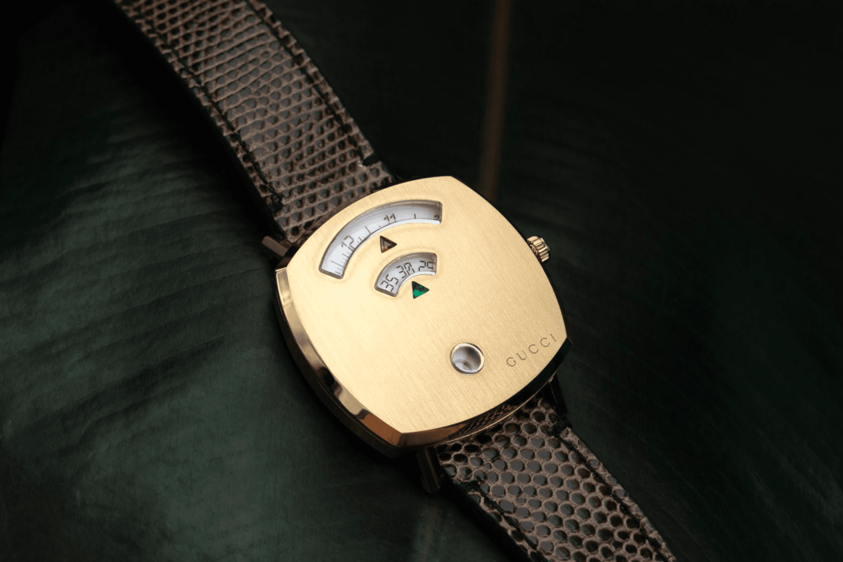 gucci-grip-jump-hour-watch-01