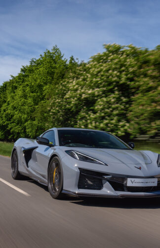 chevrolet corvette e-ray