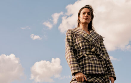 how to wear tartan