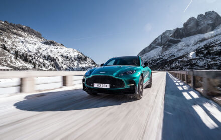 aston martin dbx s