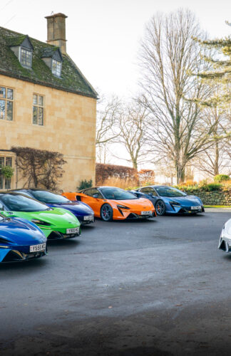mclaren artura review