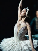 francesca hayward royal ballet swan lake