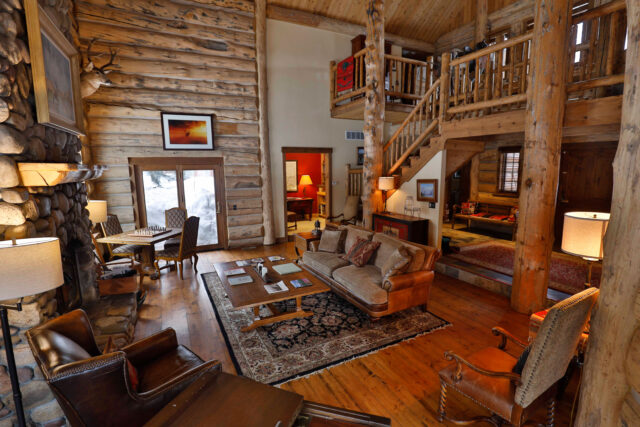 Bentwood Inn, Wyoming