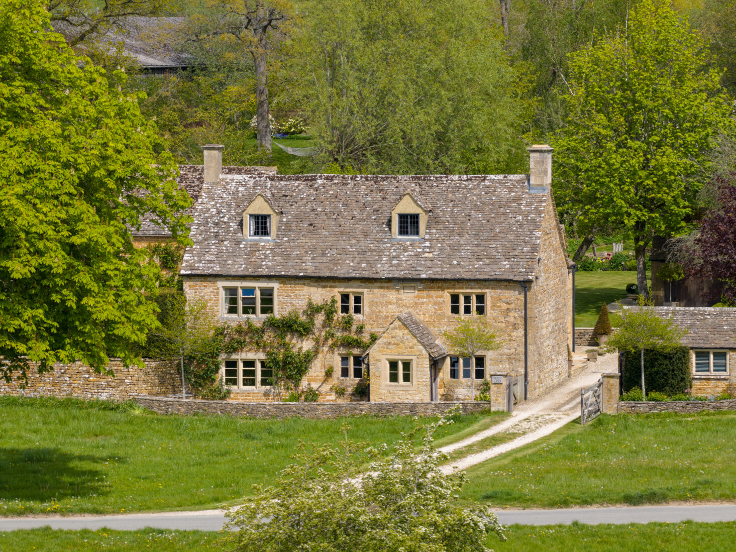 Beautiful countryside homes for sale in the Cotswolds