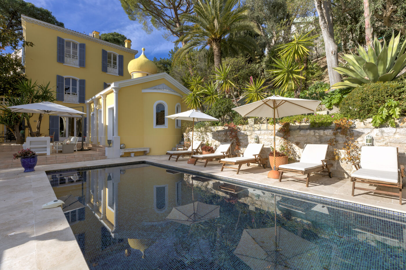 Bonne vacances: Beautiful French Riviera holiday homes for sale now