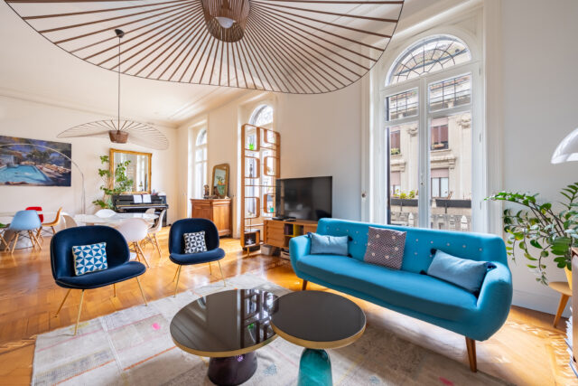Prestigious apartment, Via Telesio, Milan