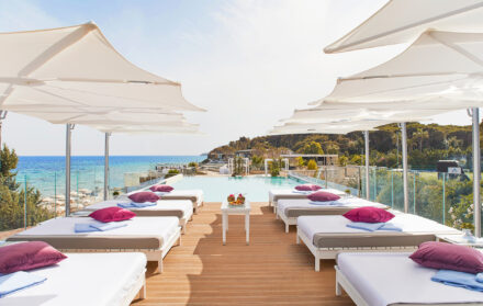 forte village infinity pool