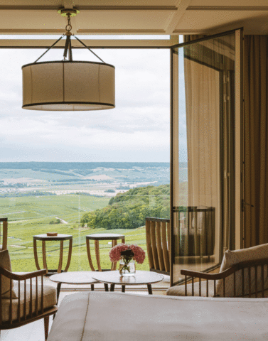 royal champagne hotel